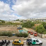Lägenhet Modern With Sofabed & Balcony In By 360 Estates Gzira