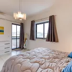 Modern With Sofabed & Balcony In By 360 Estates Lägenhet