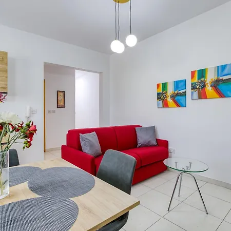 Modern With Sofabed & Balcony In By 360 Estates * Gzira