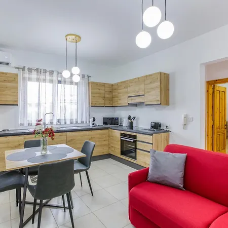 Lejlighed Modern With Sofabed & Balcony In By 360 Estates *